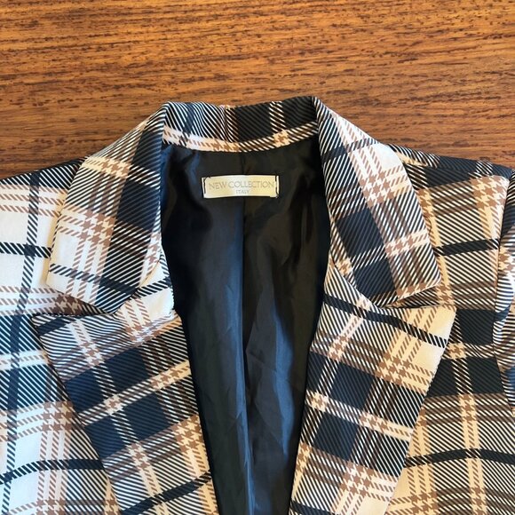 Woman's Plaid Blazer - Picture 2 of 7